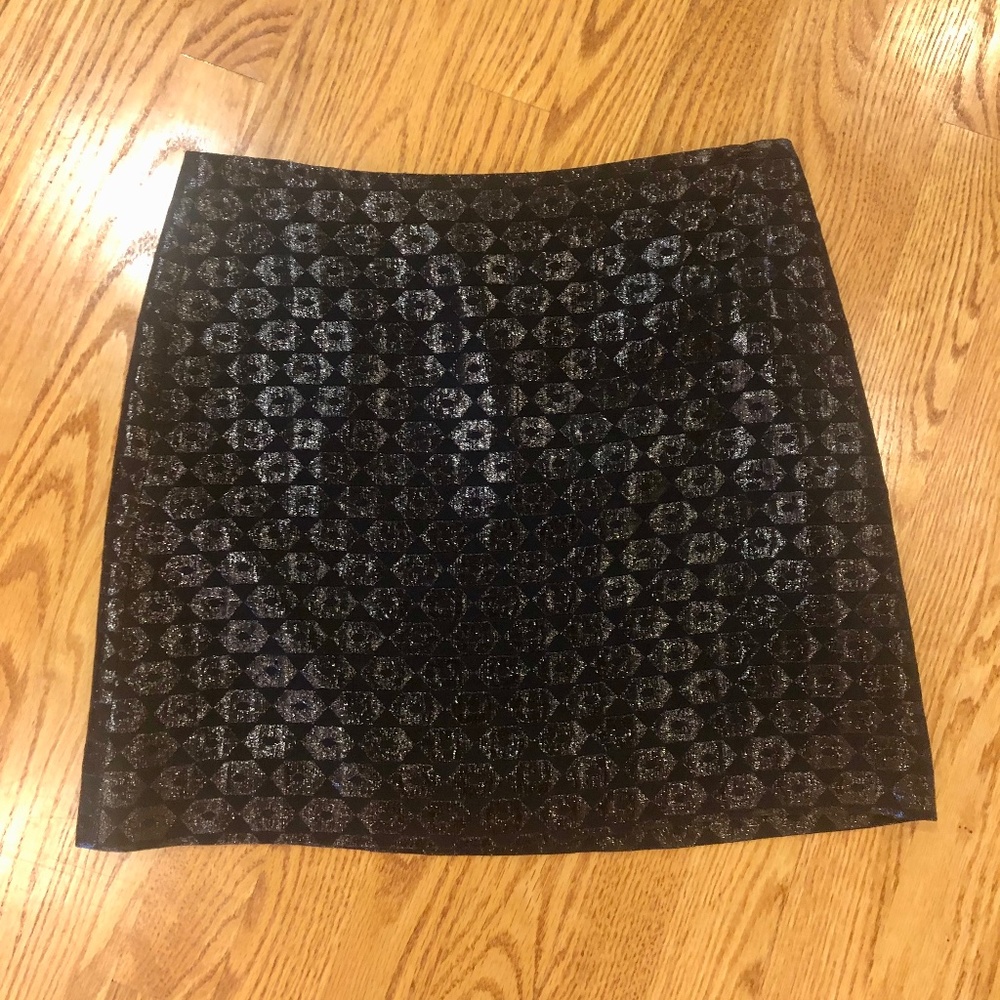 Women’s J.Crew black brocade fabric mini skirt. Great for the holidays!